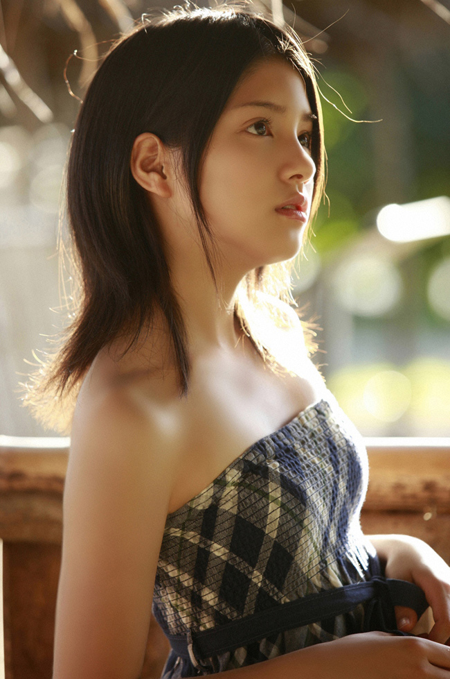 1434352979-cxezkawashima_umika_04_01_elhg.jpg