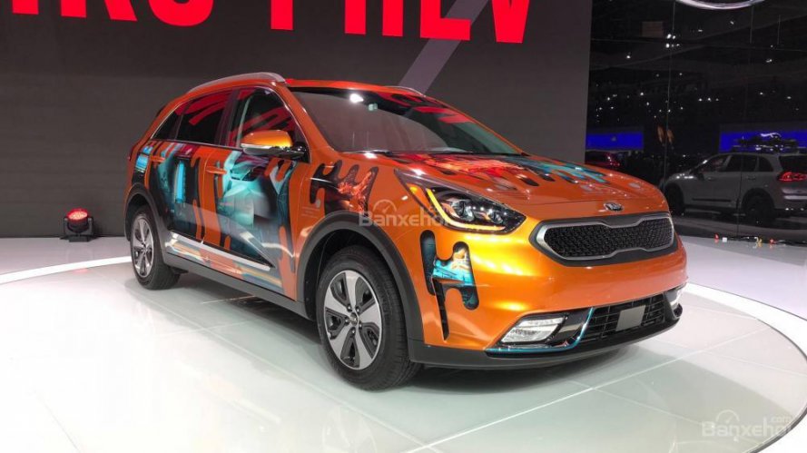 2018-kia-niro-plug-i-6e6f_wm.jpg