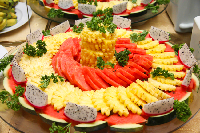 buffet-sang-khach-san-phu-hoang-gia%20(5)[1].jpg