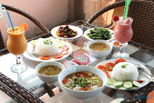 Combo-com-trua-van-phong-sinh-to-danh-cho-02-nguoi-tai-HBT-Cafe-Chi-65000d.jpg