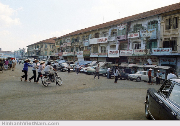 duong-phan-chau-trinh-phia-ben-trai-cho-ben-thanh_61631904.png