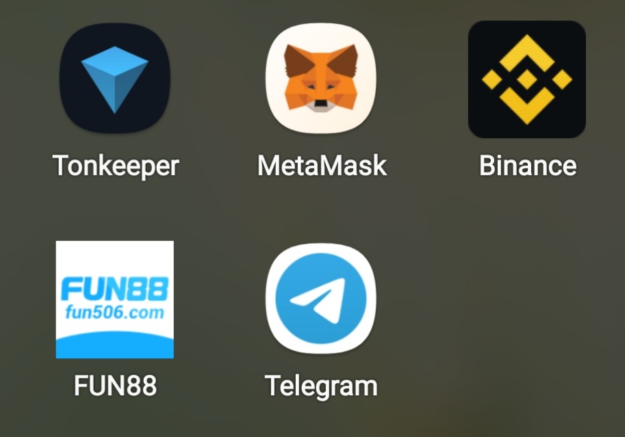 Screenshot_20241009-213119_One UI Home.jpg