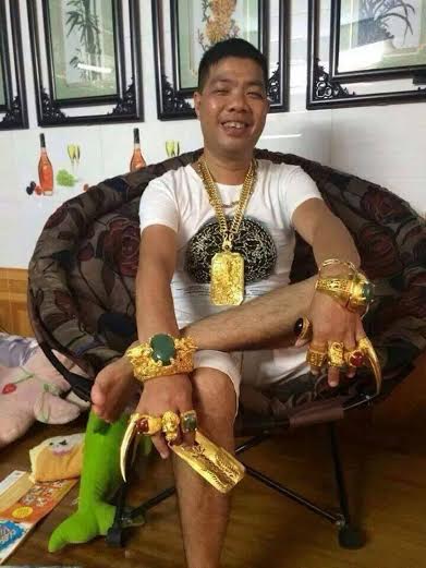 tiet-lo-ve-dai-gia-dat-vang-day-nguoi-gay-nao-loan-vincom.jpg