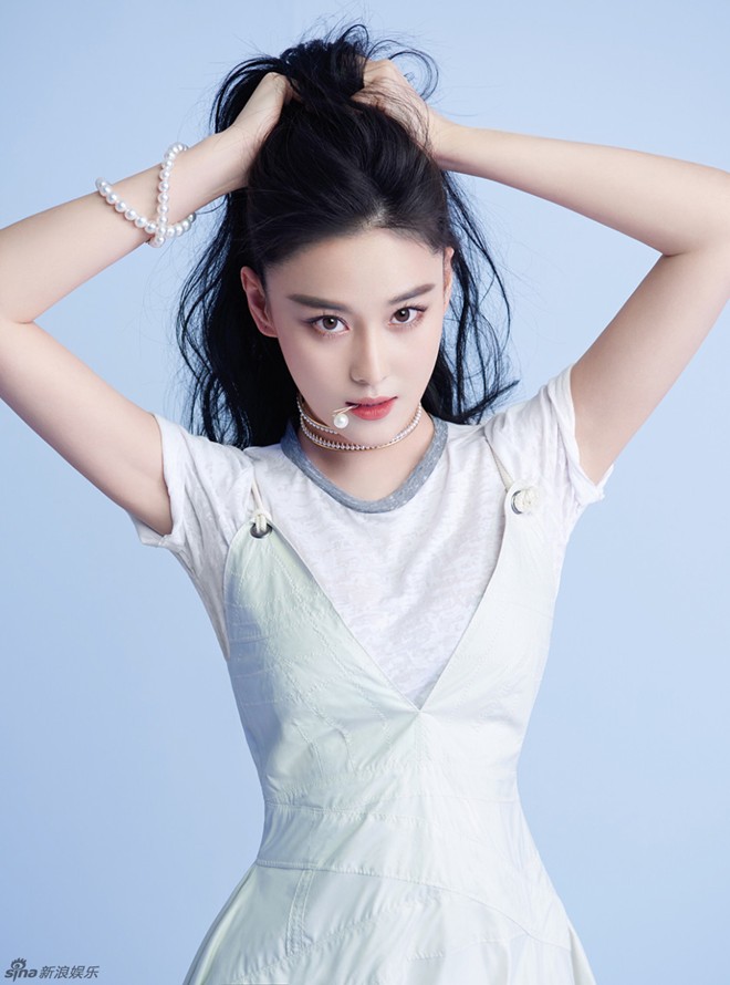 truong-hinh-du-hut-hon-voi-ve-duom-buon-1656184.jpg