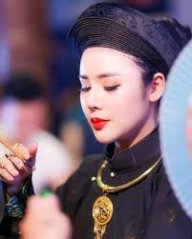 pham thi linh