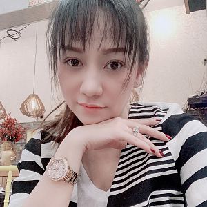 33DCE522-67AD-477F-8BC7-B9C8D80A60F0