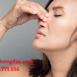 Dấu hiệu và cách điều trị ung thư xoang mũi như thế nào?