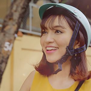 LA LA NGÀY MỚI | BÍCH PHƯƠNG | OFFICAL MUSIC VIDEO - YouTube