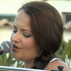 Kiss From A Rose - Susan Albers - YouTube