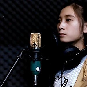 Làng Nhạc Việt Dậy Sóng Trước Bản Cover "Đừng Hỏi Em" Của Cô Bé 2K - YouTube